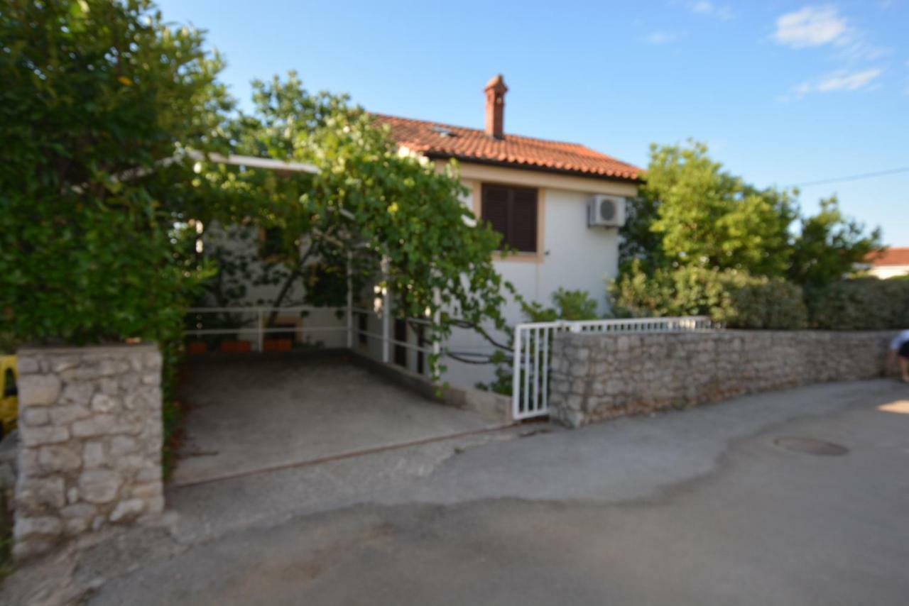 Apartmán Ksenija Kornić Exteriér fotografie