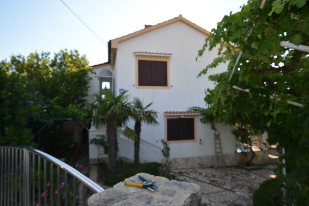 Apartmán Ksenija Kornić Exteriér fotografie