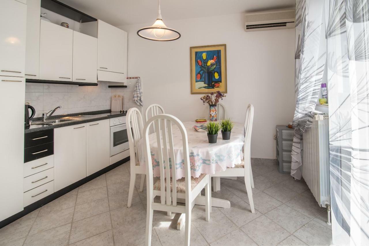 Apartmán Ksenija Kornić Exteriér fotografie