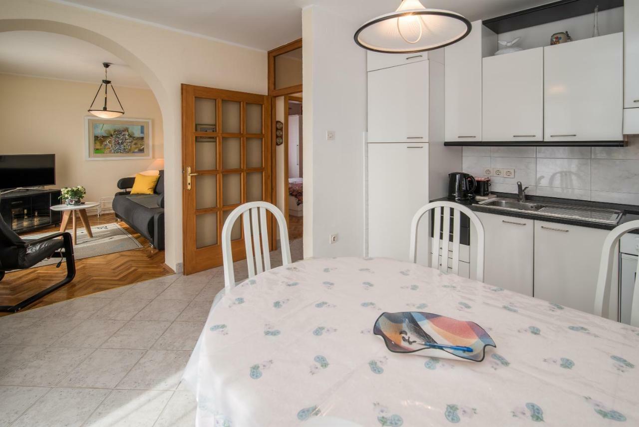 Apartmán Ksenija Kornić Exteriér fotografie