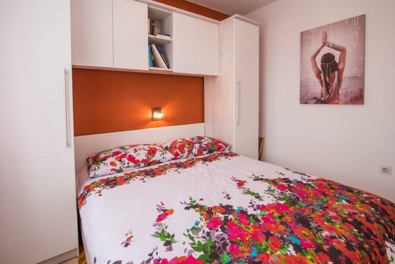Apartmán Ksenija Kornić Exteriér fotografie